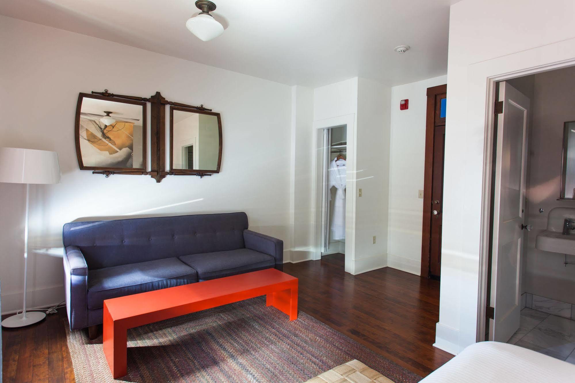 Commodore Hotel Astoria Ngoại thất bức ảnh